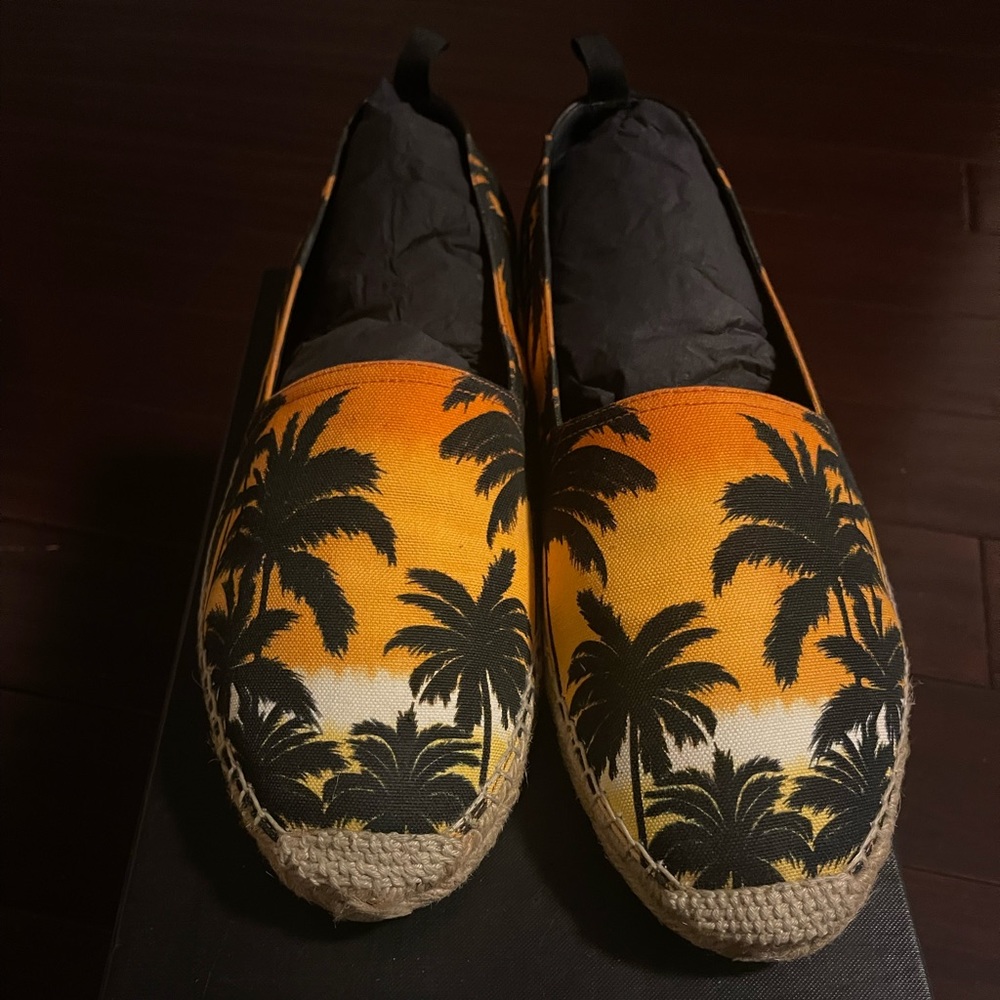 Selling my used Saint Laurent espadrille. It’s a men’s size 44
